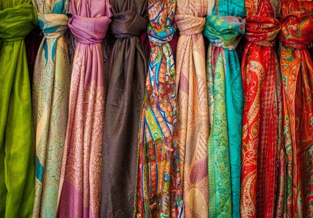 روسری ابریشمی